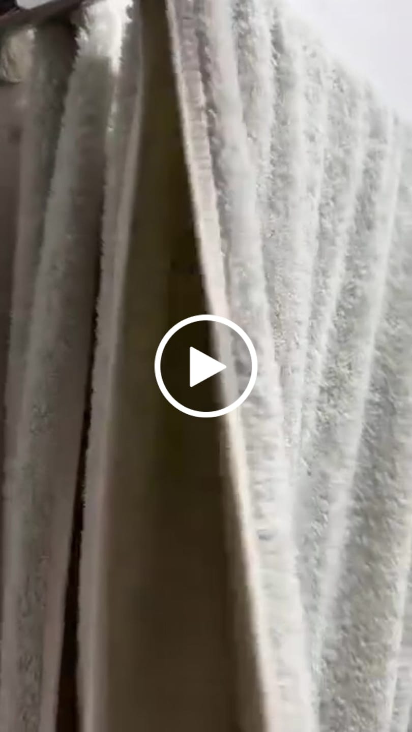 Customer video review of Premium Copper Bath Towel | Antibacterial