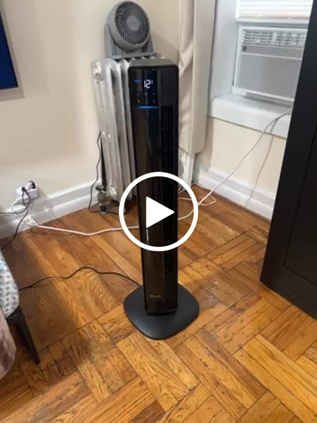 Customer video review of DELLA 42" Ultra Quiet Smart Tower Fan with Voice/APP/Remote Control