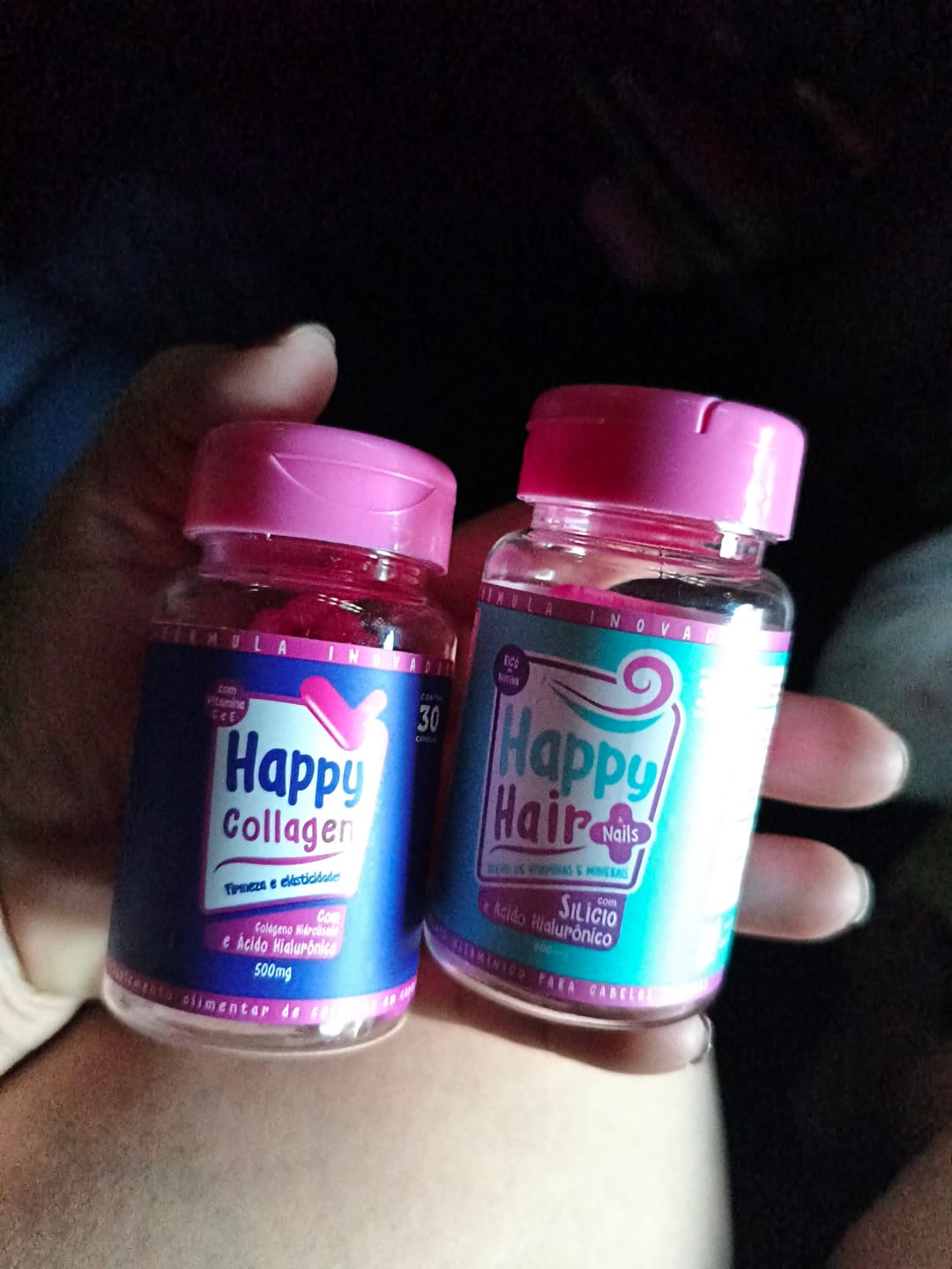 Customer photo review of Happy Hair 2 Potes + 1 Calm Grátis + 1 Colágeno Grátis