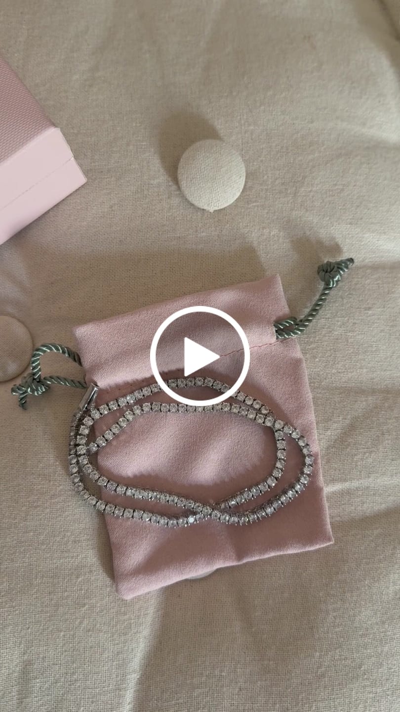 Customer video review of Collana Tennis in Zirconi