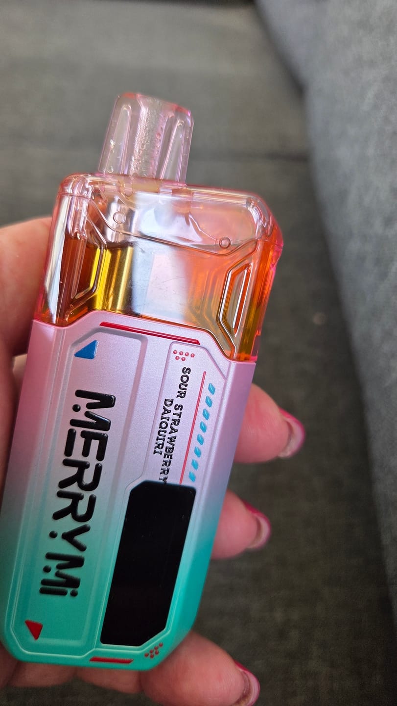 Customer photo review of Jednorazówki MERRYMI Mecha X 36K Buchów - E papieros 3%