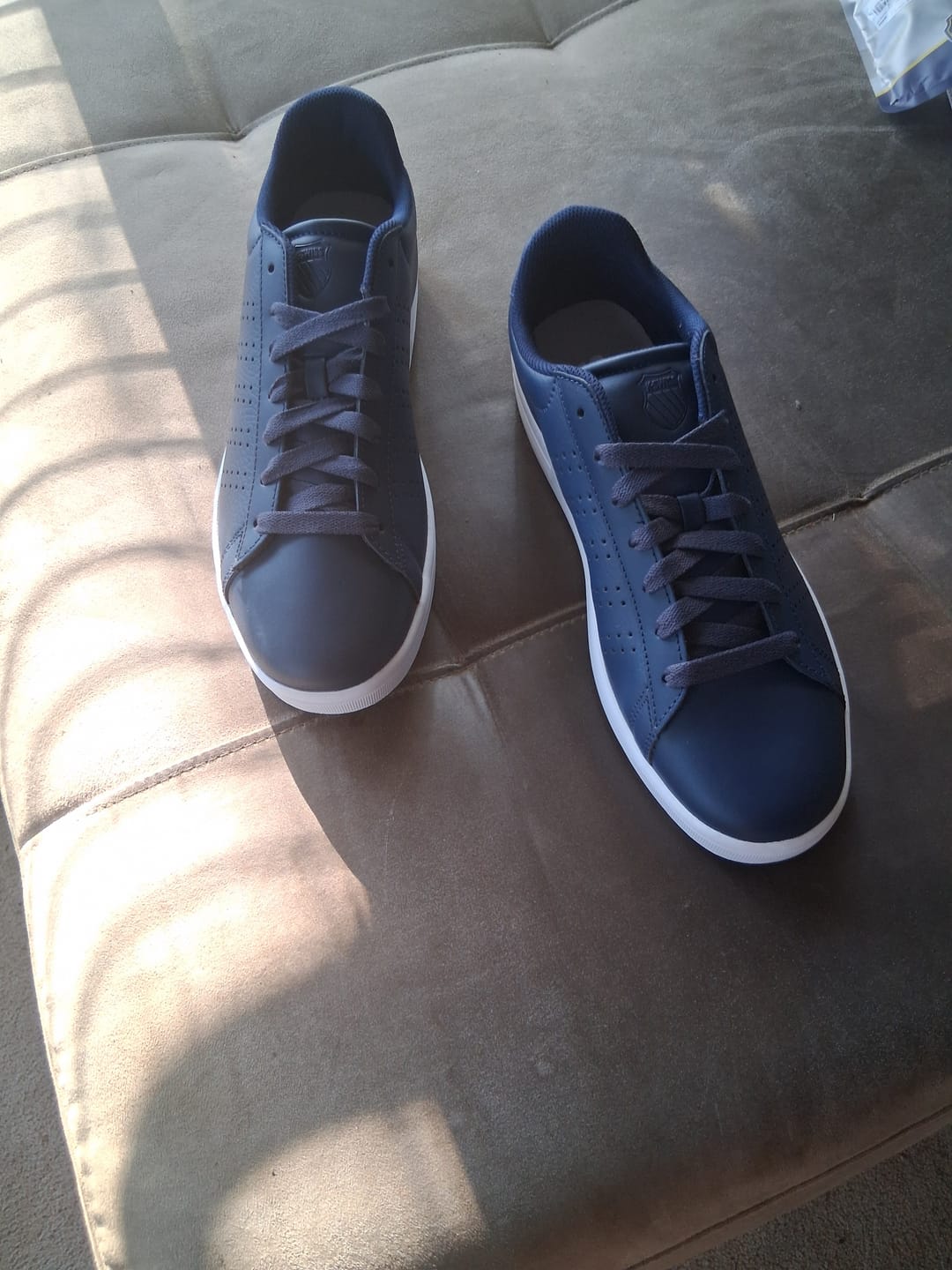 Customer photo review of 04411-461-M | COURT BASE II | SMOKED NAVY/WHITE
