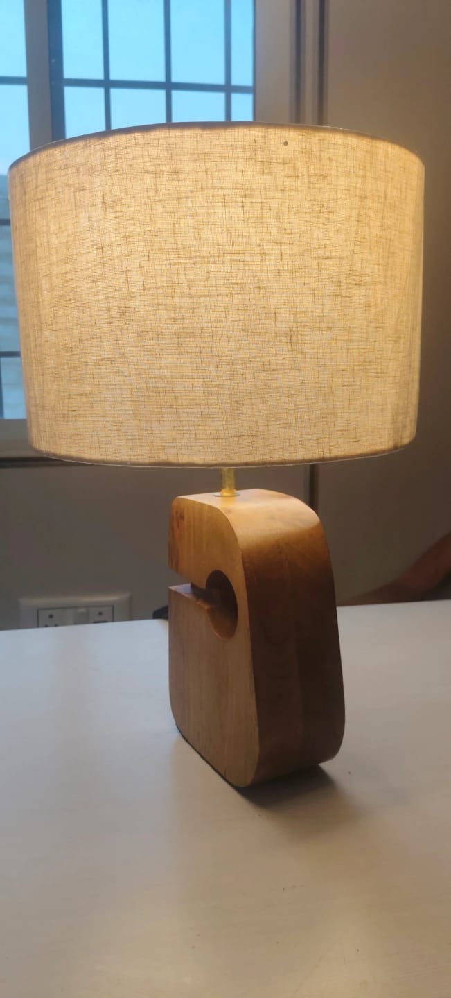 Customer photo review of Ruko Wooden Table Lamp