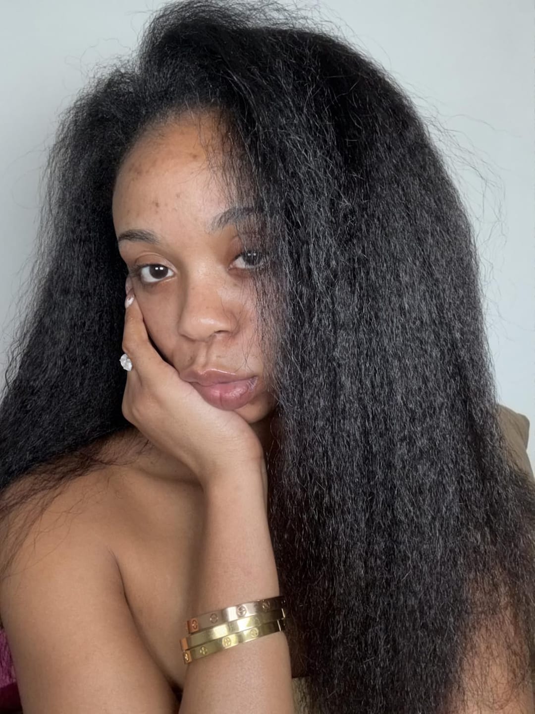 Customer photo review of Wavymy Kinky Straight Pre-Styled Layered Wave Wig 7x5 Lace Wear Go Glueless Wig Human Hair Wig 200% Density