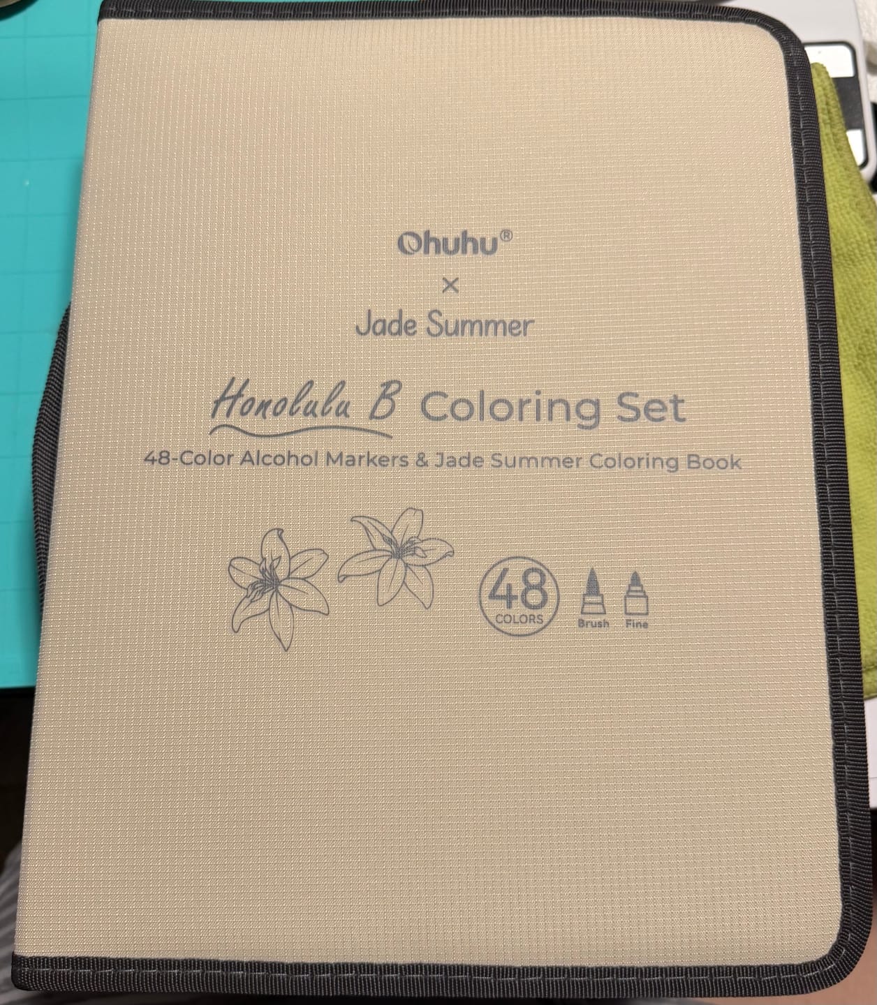 Customer photo review of Ohuhu x Jade Summer Alcohol Markers & Coloring Book Set, 47 Colors + 1 Colorless Blender, Honolulu B, Brush & Fine Dual Tips