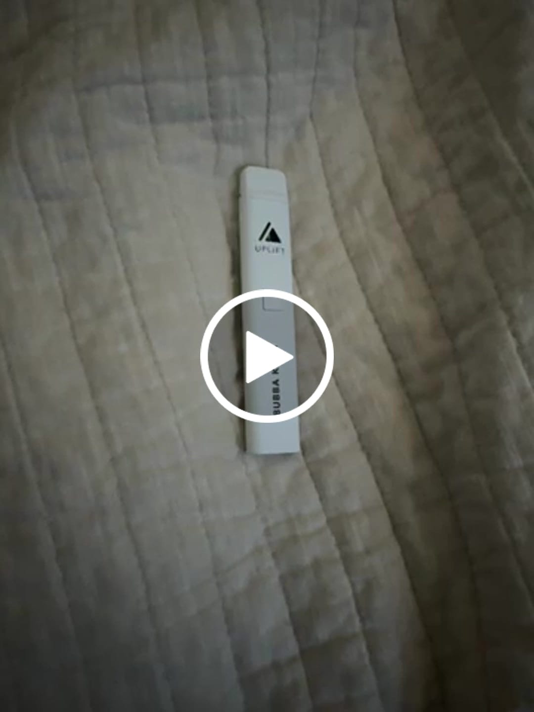 Customer video review of 2g CBD Disposable