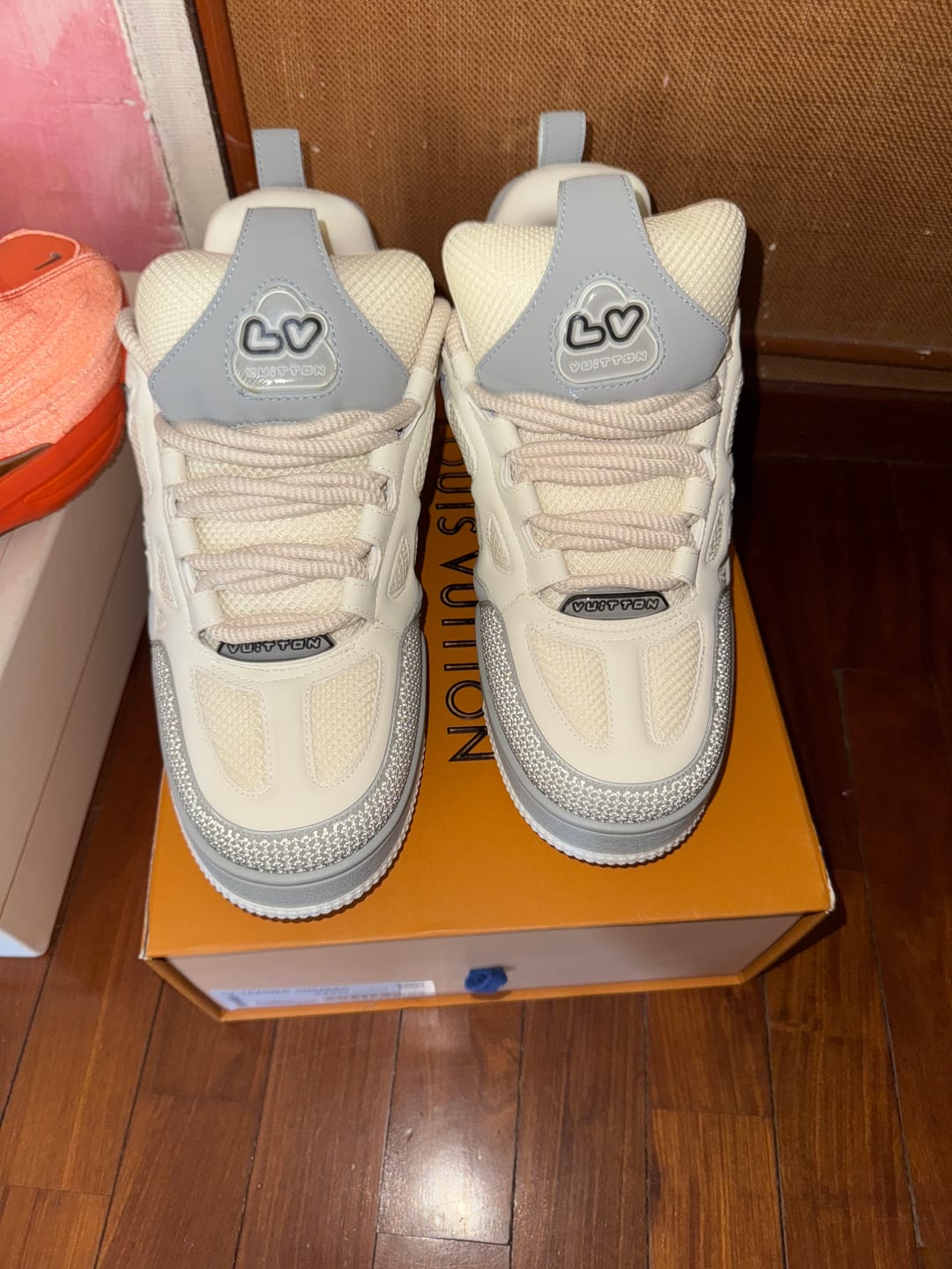Customer photo review of Sneakers LV Skate Grigia/Bianca
