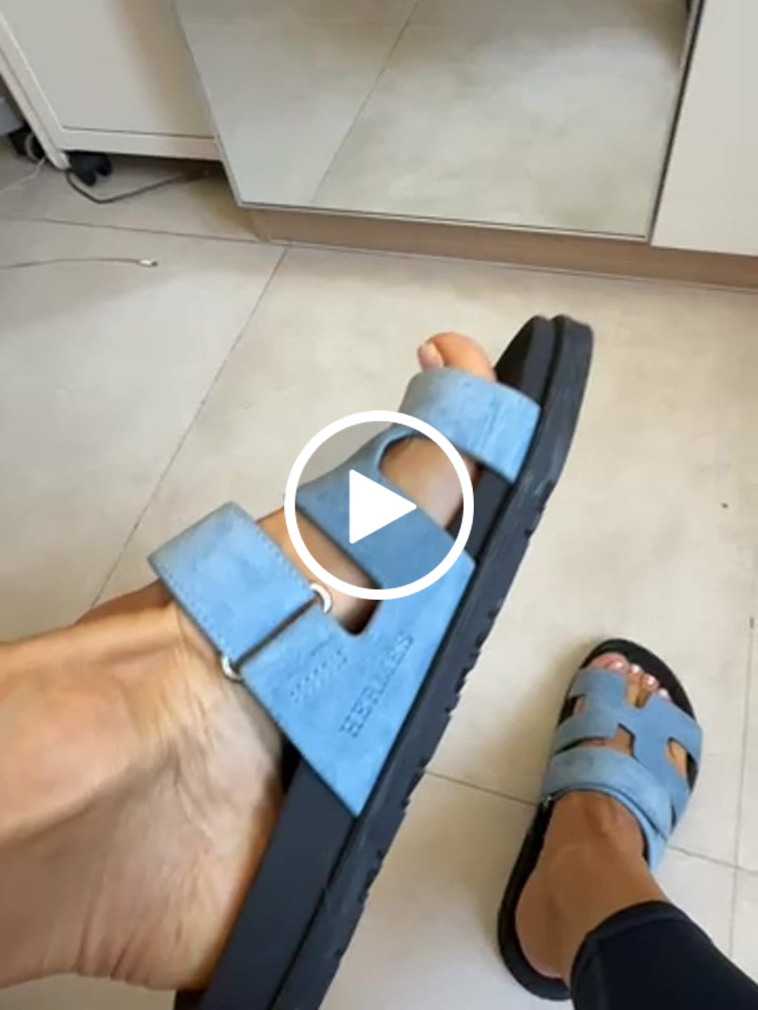 Customer video review of HM Chypre Sandal Cloud Blue Suede 963545
