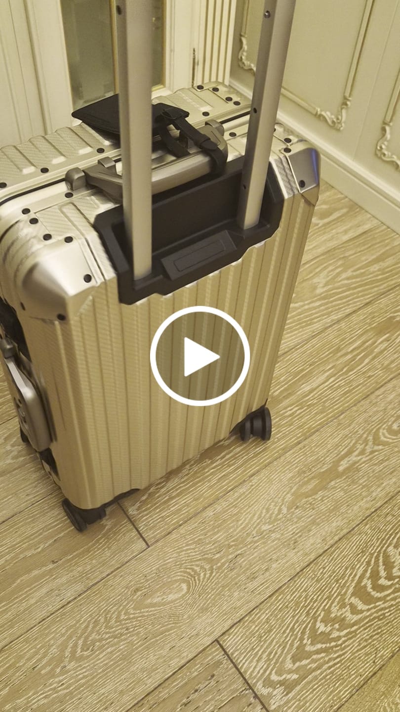 Customer video review of TREVA Aluminum Suitcase Champagne
