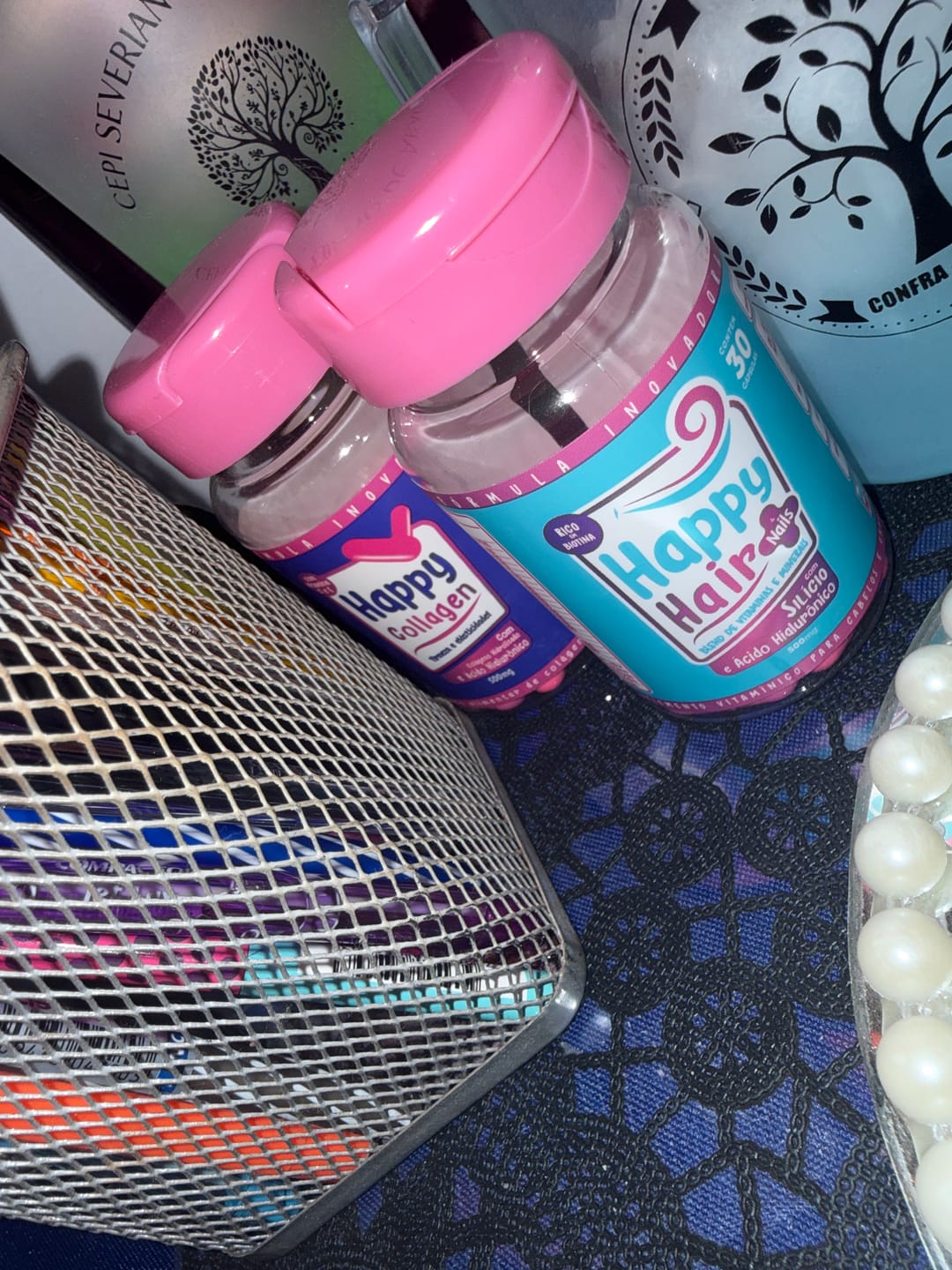 Customer photo review of Happy Hair 6 Potes + 6 Potes Grátis + 2 Colágenos + 1 Happy Calm (Total 15 Potes)