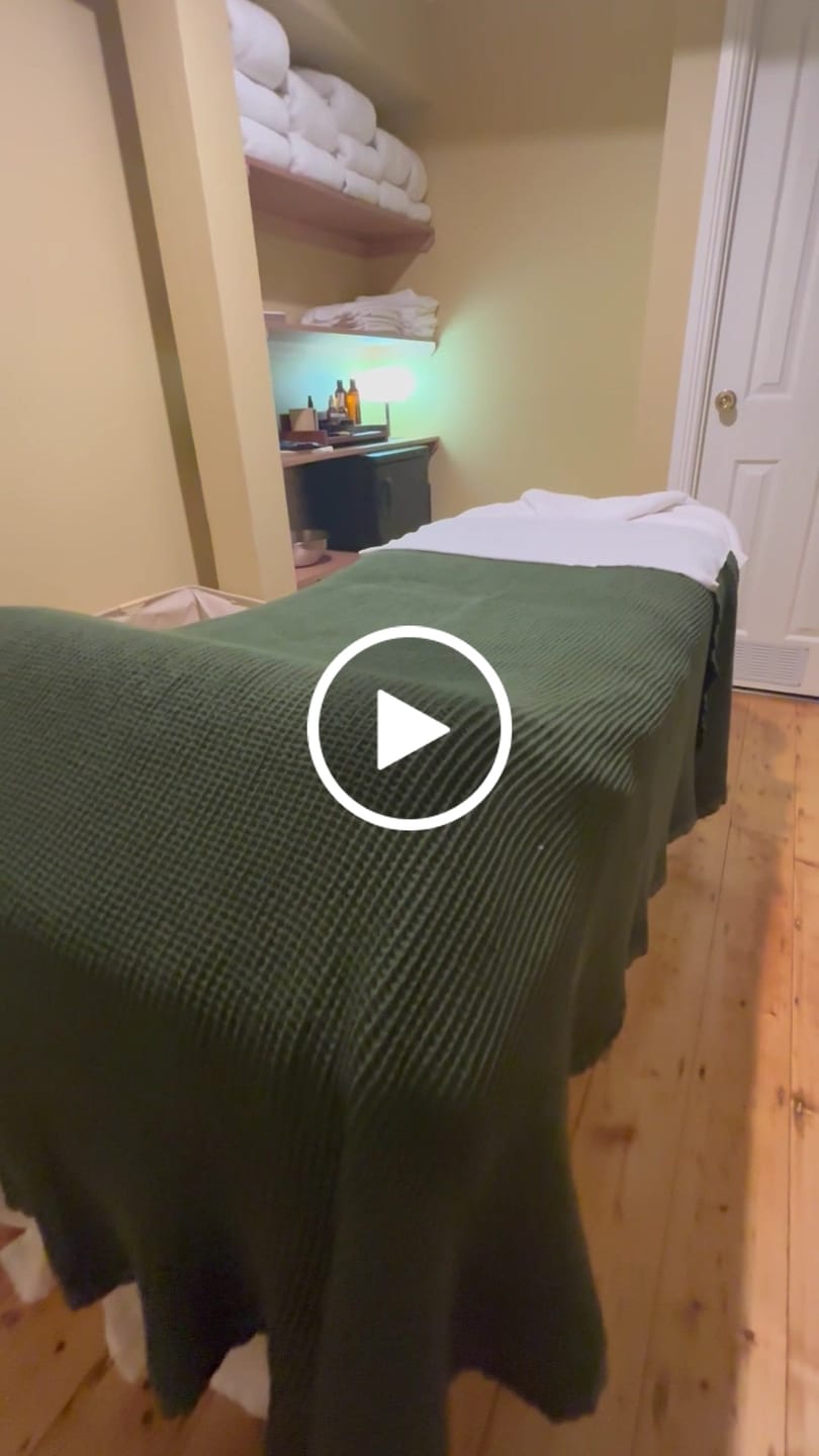 Customer video review of Organic Cotton Waffle Blankets