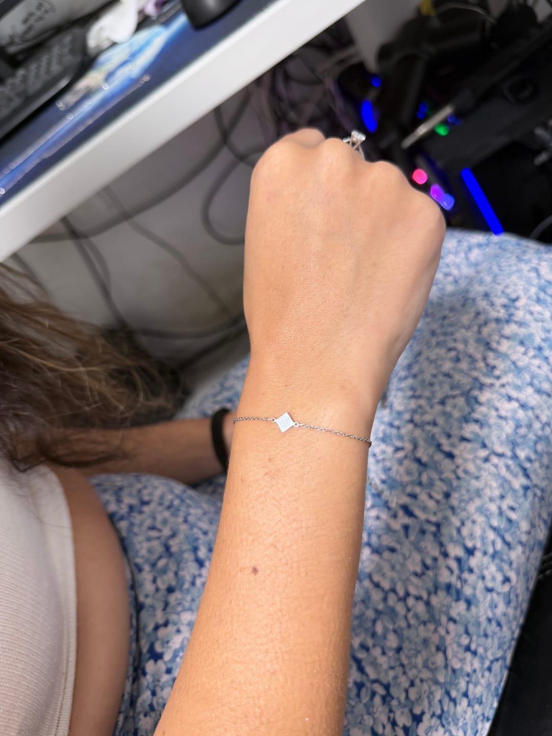 Customer photo review of Rhombus Bracelet