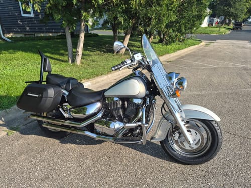 Customer photo review of 40L - Lamellar Raven Extra Large Suzuki Intruder 1500 Leather Covered Hard Saddlebags