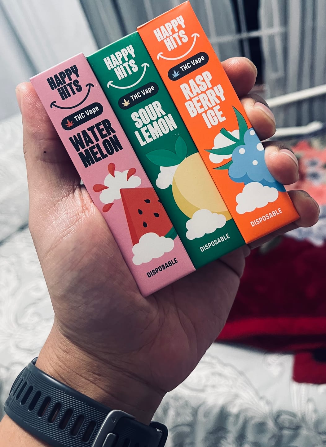 Customer photo review of Happy Hits Disposable THC Vape Bundle (3 Flavours)