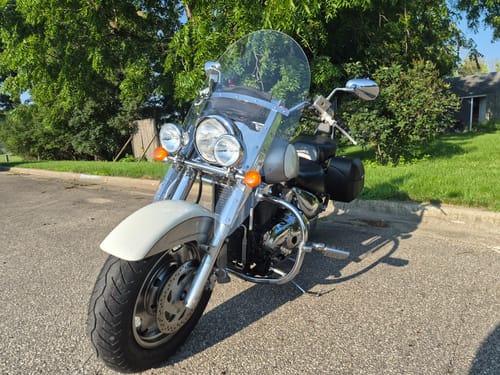 Customer photo review of 40L - Lamellar Raven Extra Large Suzuki Intruder 1500 Leather Covered Hard Saddlebags
