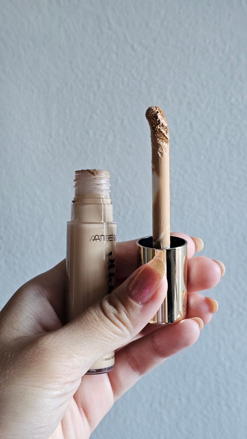 Customer photo review of CORRECTOR  LÍQUIDO  1ST SCENE