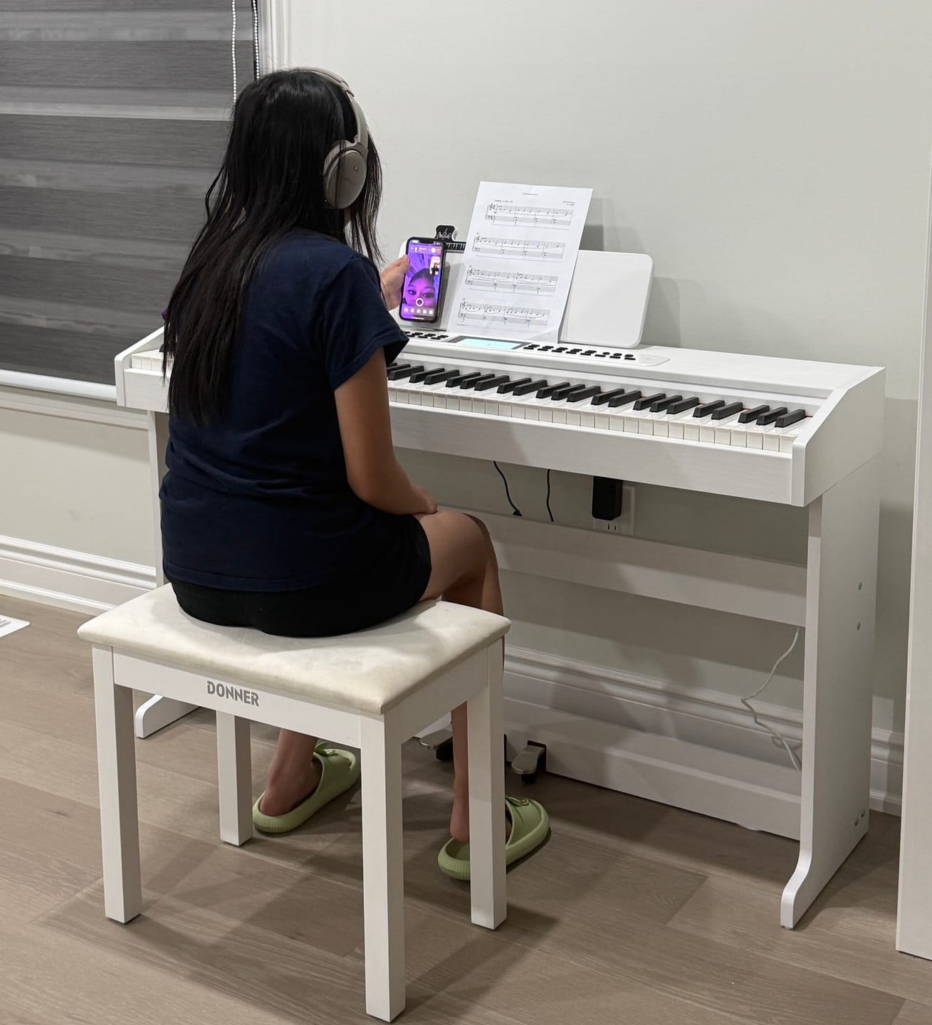 Customer photo review of Donner DDP-95 Weighted Digital Piano