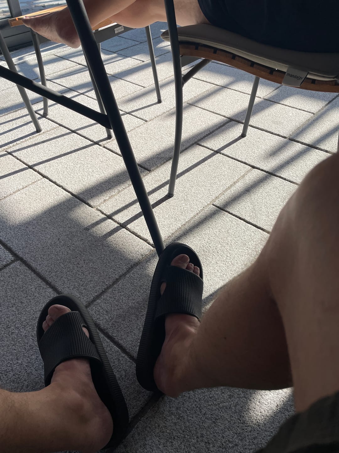 Customer photo review of HappyFlops Original
