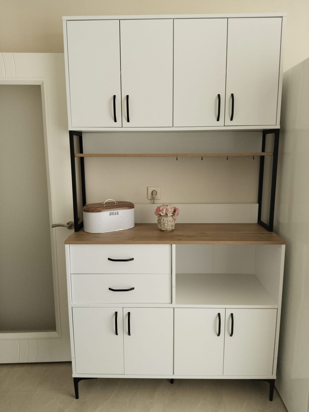 Customer photo review of Rani JE209 Çok Amaçlı Dolap 8 Kapaklı 2 Çekmeceli Raflı Kiler Mutfak Dolabı Beyaz - Sepet Ceviz