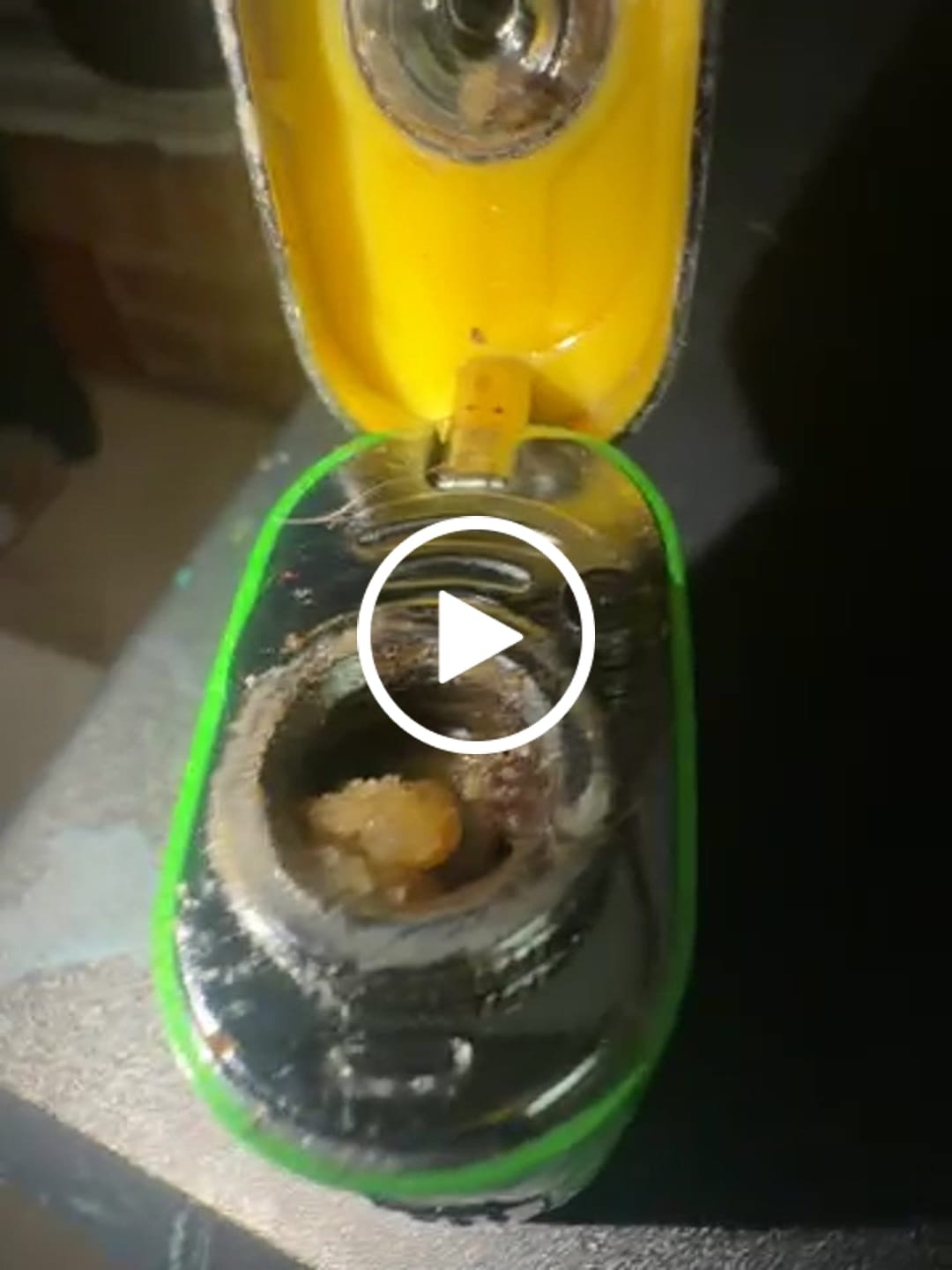 Customer video review of 1.5g Blue Dream Crumble