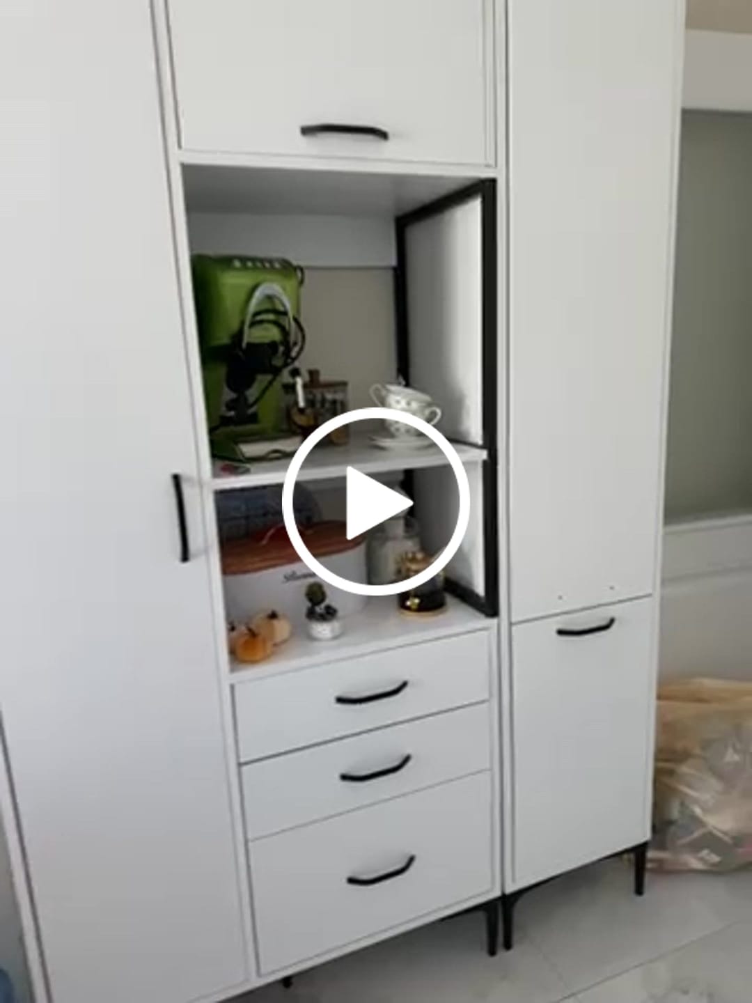 Customer video review of Rani JE118 Çok Amaçlı Dolap 4 Kapaklı 3 Çekmeceli Kiler Mutfak Dolabı Beyaz
