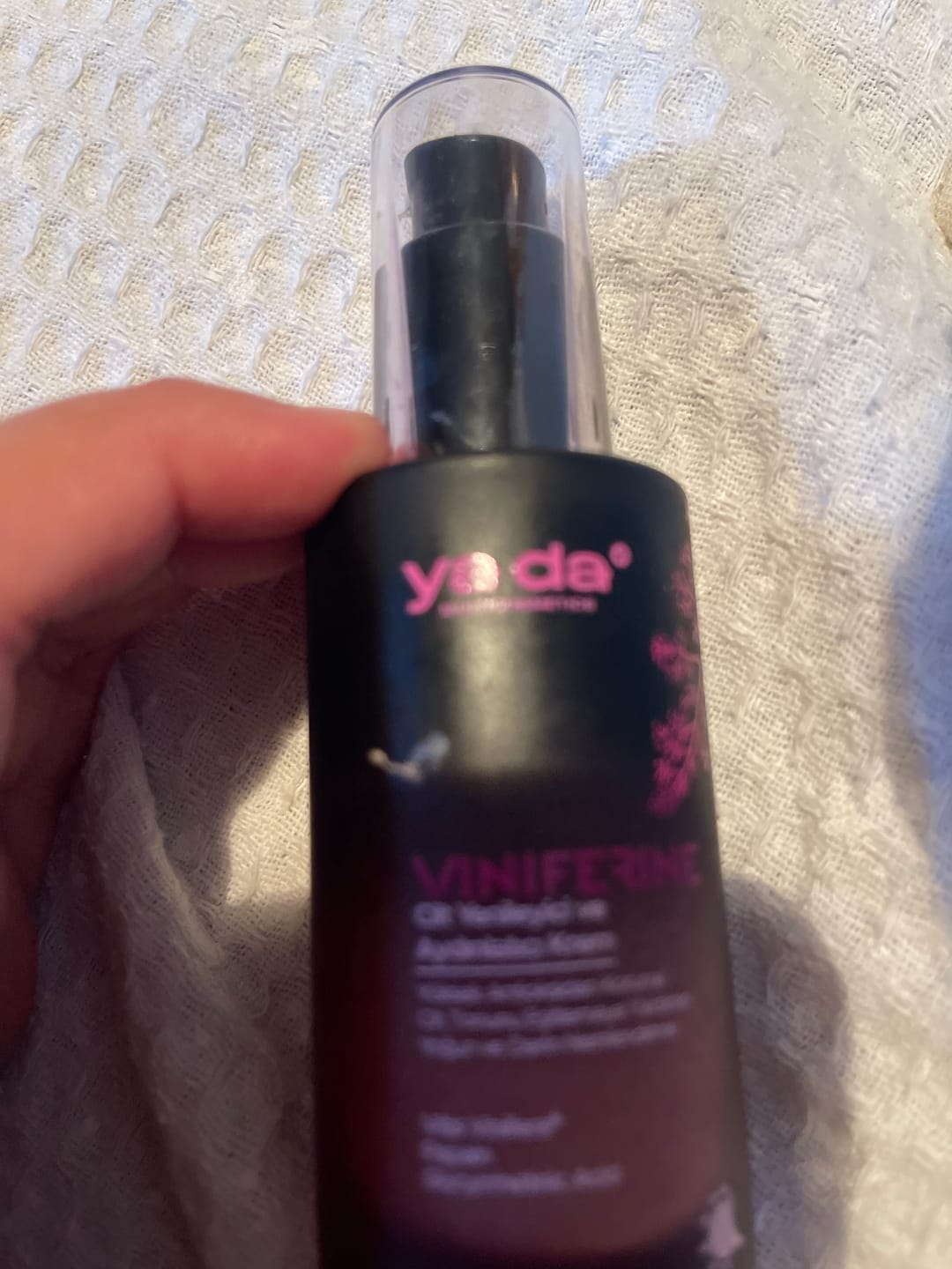 Customer photo review of Viniferine Cilt Yenileyici ve Aydınlatıcı Krem/ Tüm cilt tipleri için uygun