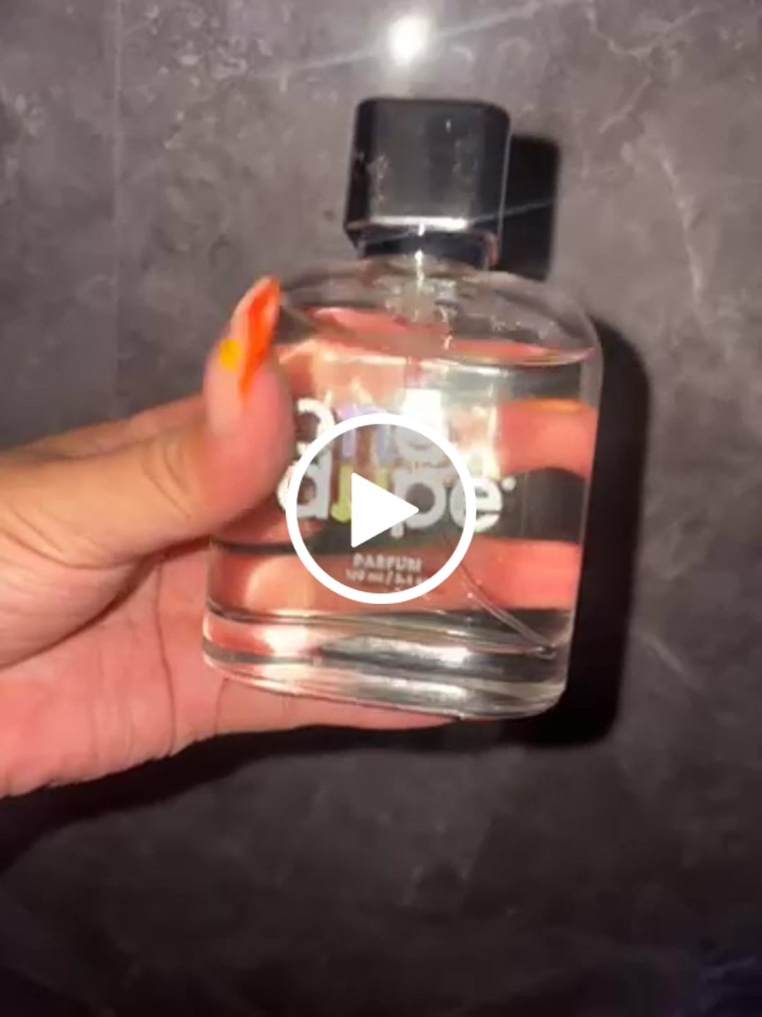 Customer video review of Perfume inspirado en Santal 33 Le Labo