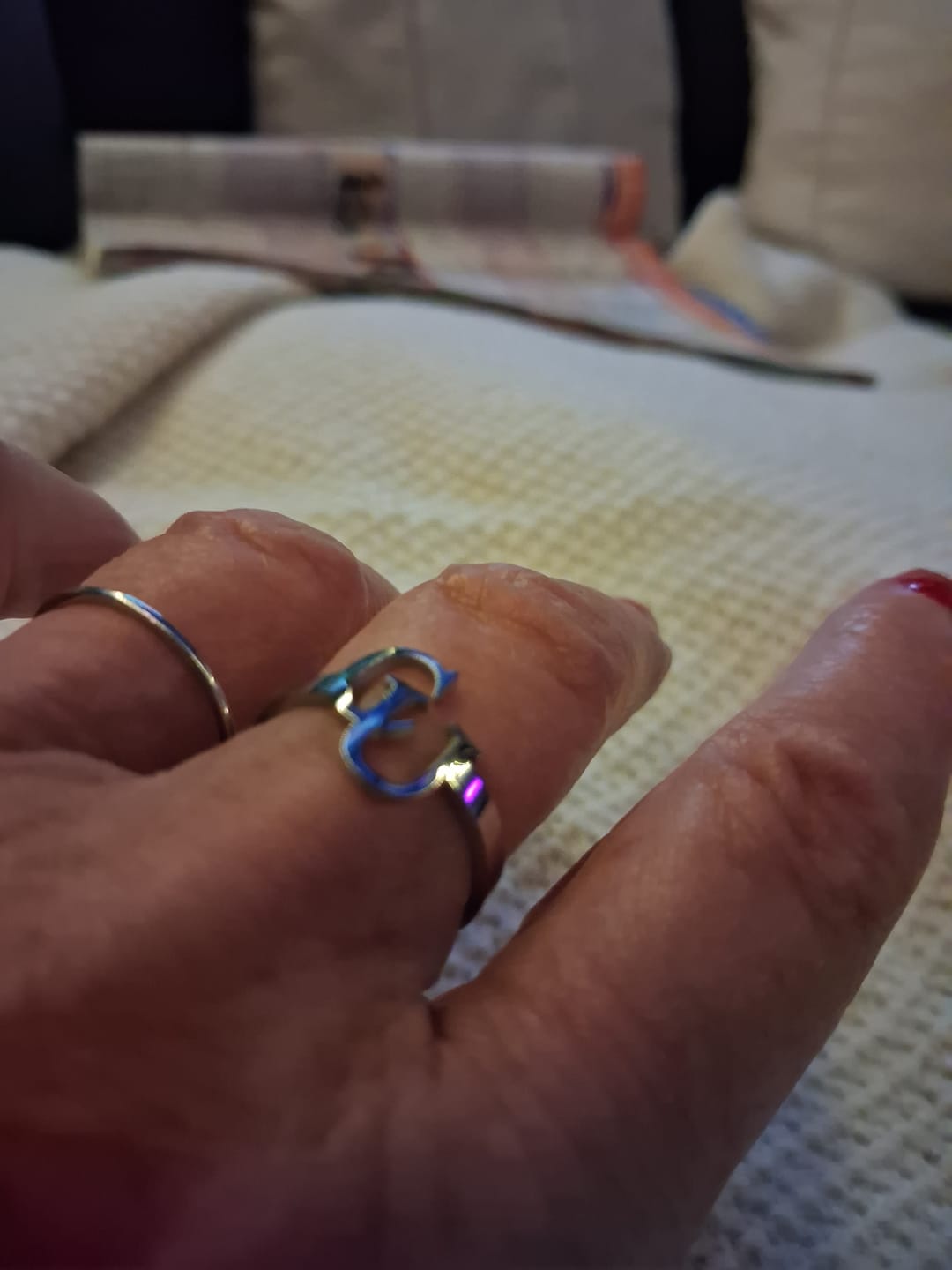 Customer photo review of Verschlungener Initialen Ring – Personalisiertes Monogramm