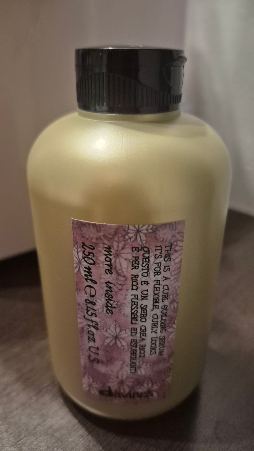 Customer photo review of Crema De Peinar Sérum Crea Rizos More Inside Davines