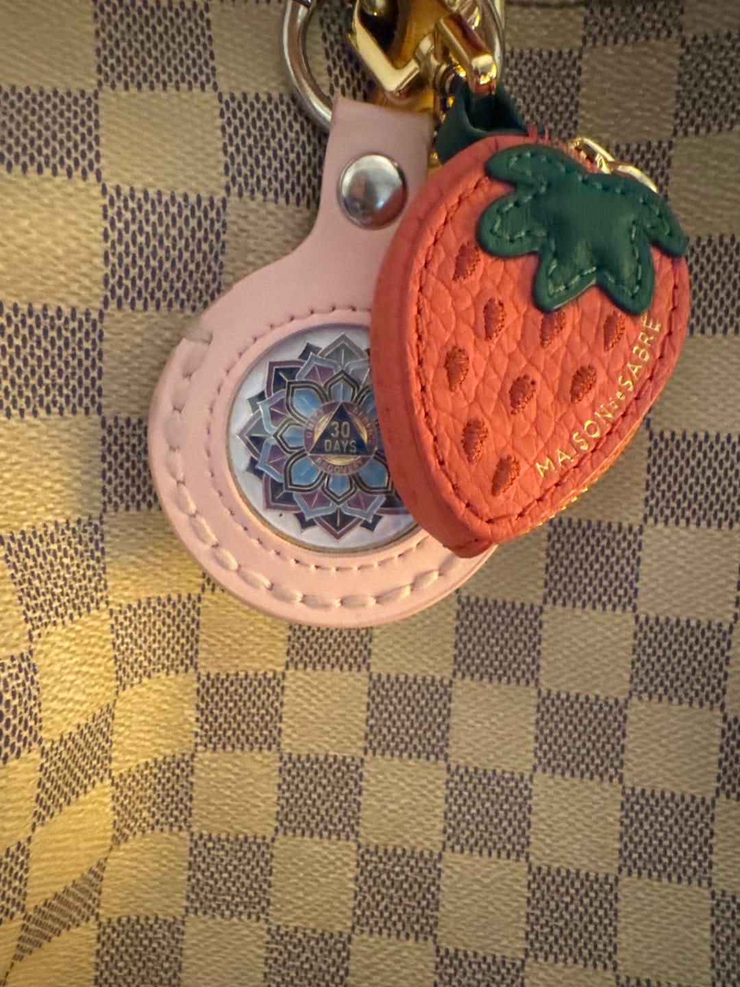 Customer photo review of 30 Days Sobriety Mint 'In Bloom' Lotus Flower Gold Plated AA Recovery Medallion - One Month Chip/Coin - White