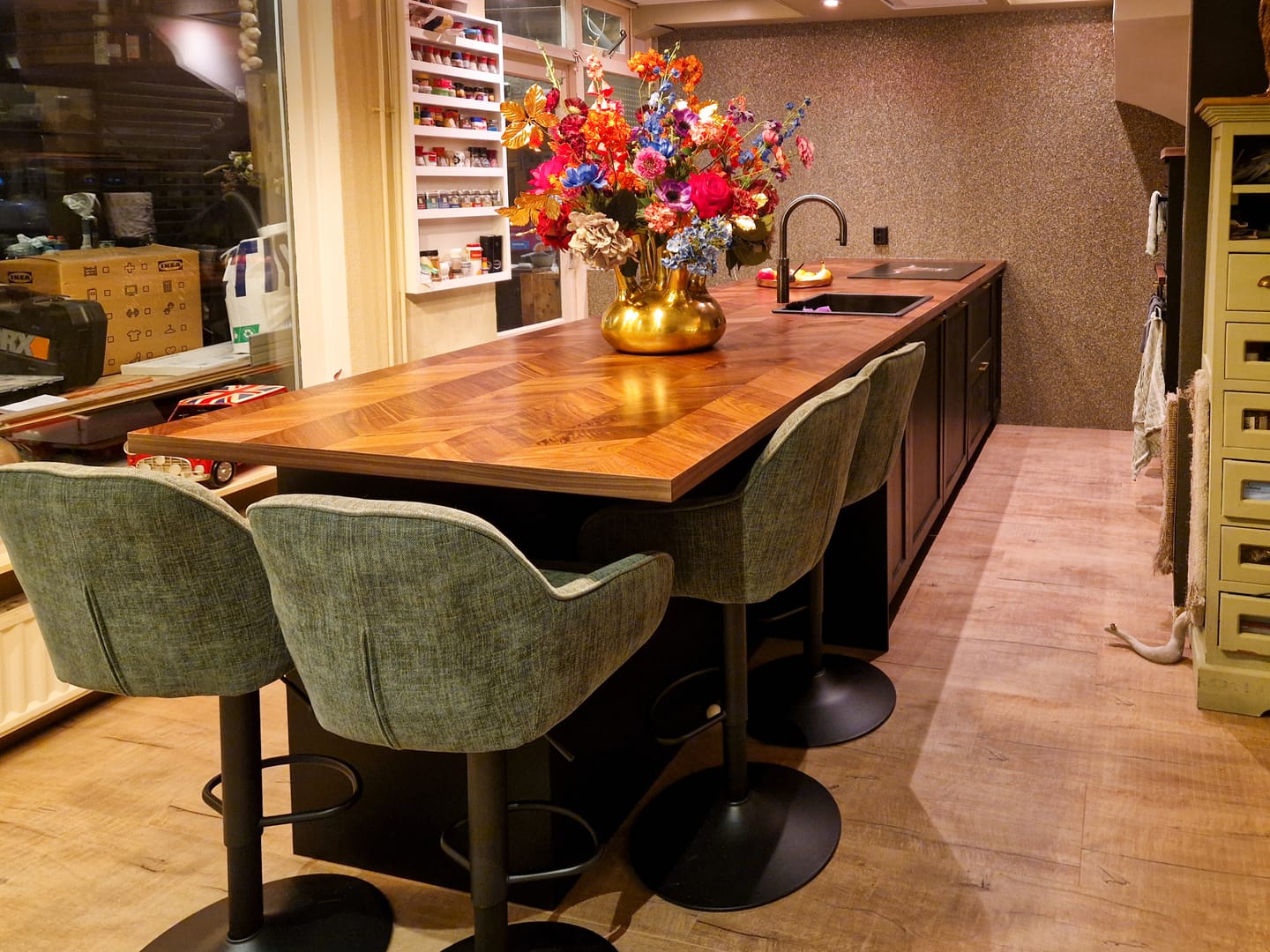 Customer photo review of Zijdenboeket Midnight incl L toetervaas - 100x100