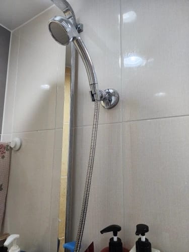 Customer photo review of Adjustable Suction Cup Shower Head Holder (No Drill)