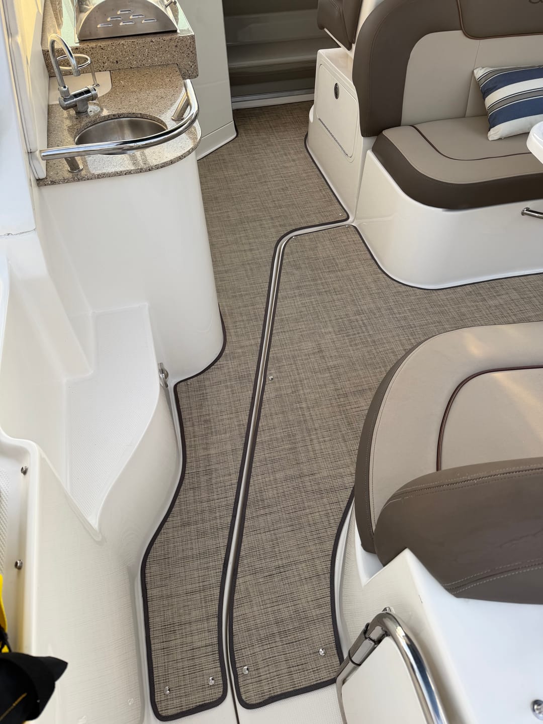 Customer photo review of 2011 Sea Ray 330 Sundancer Snap in Boat Carpet