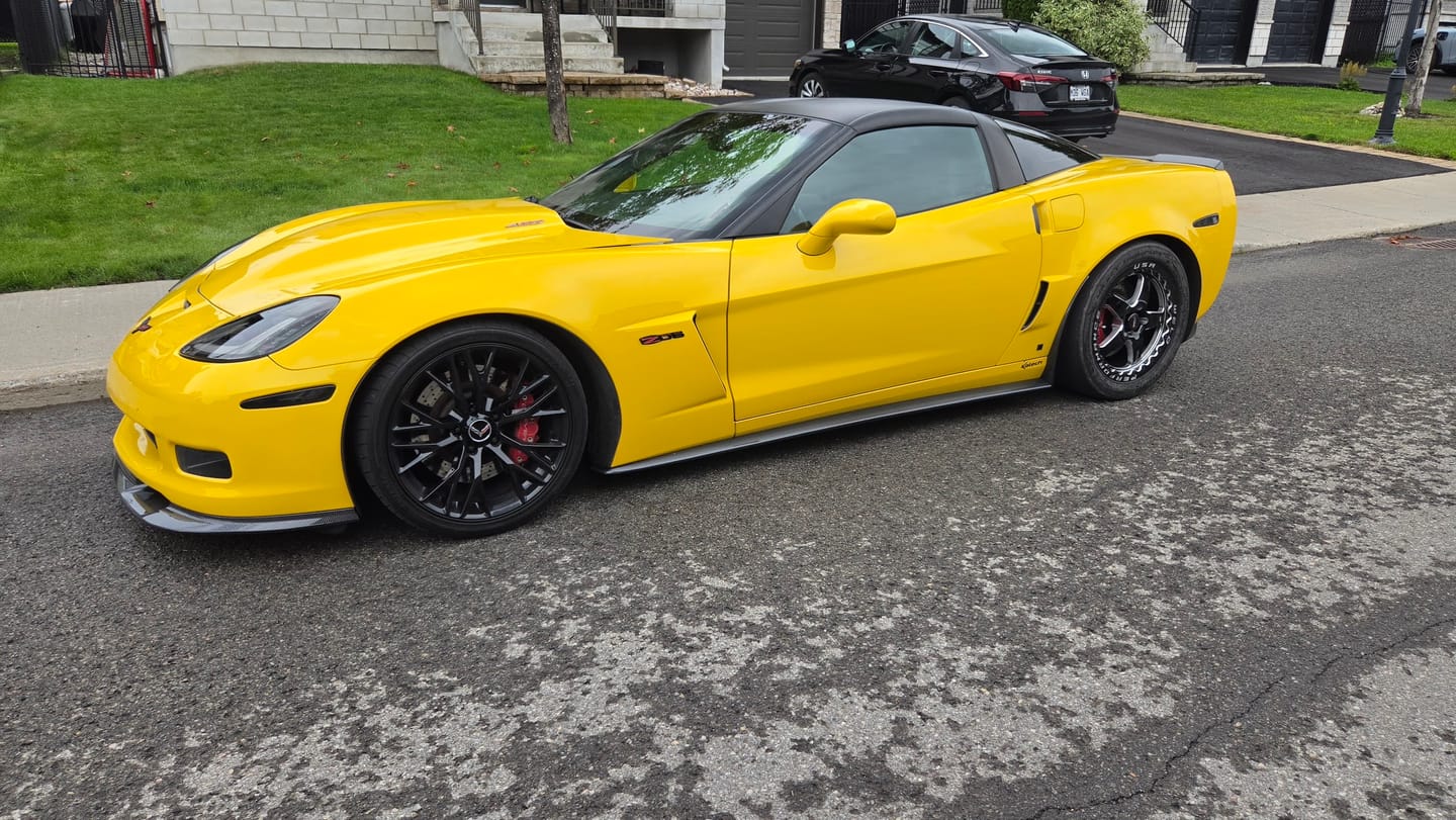Customer photo review of Corvette C6 Grand Sport / Z06 Front Splitter Lip & Side Skirts Rocker Panels