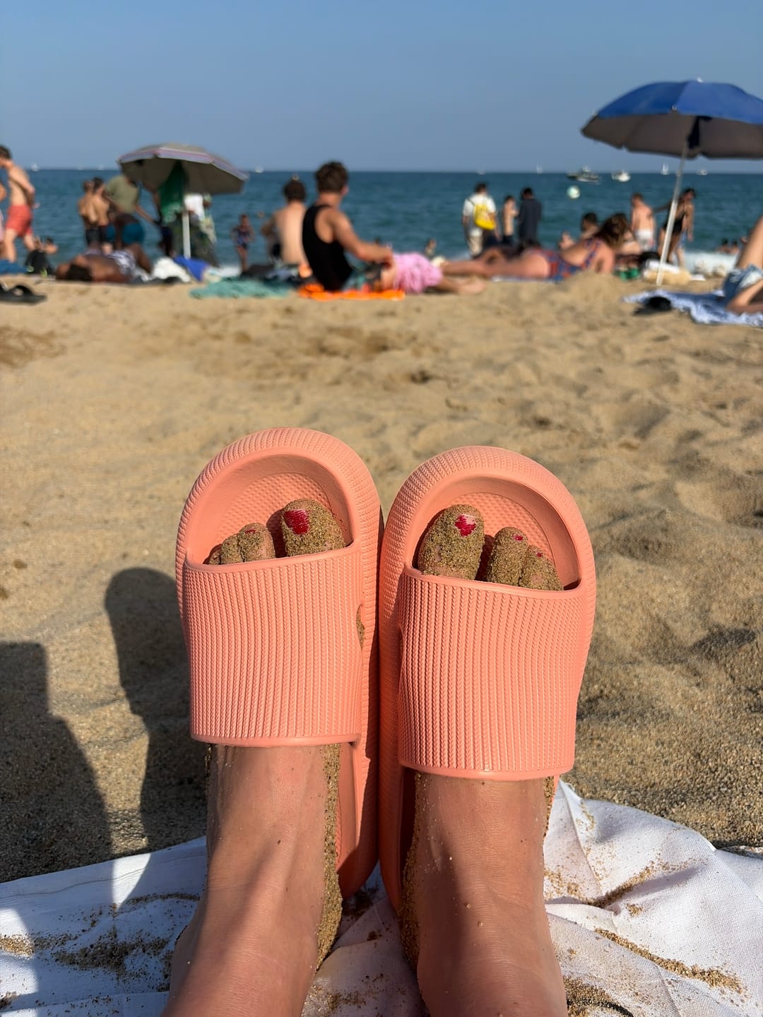 Customer photo review of HappyFlops Original Drop 002