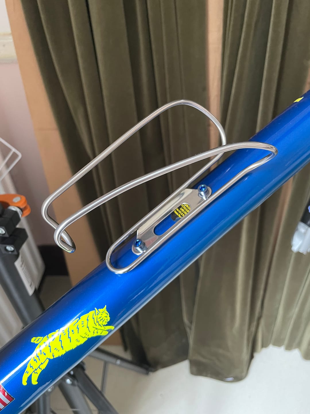 Customer photo review of Stainless Steel Water Bottle Cage