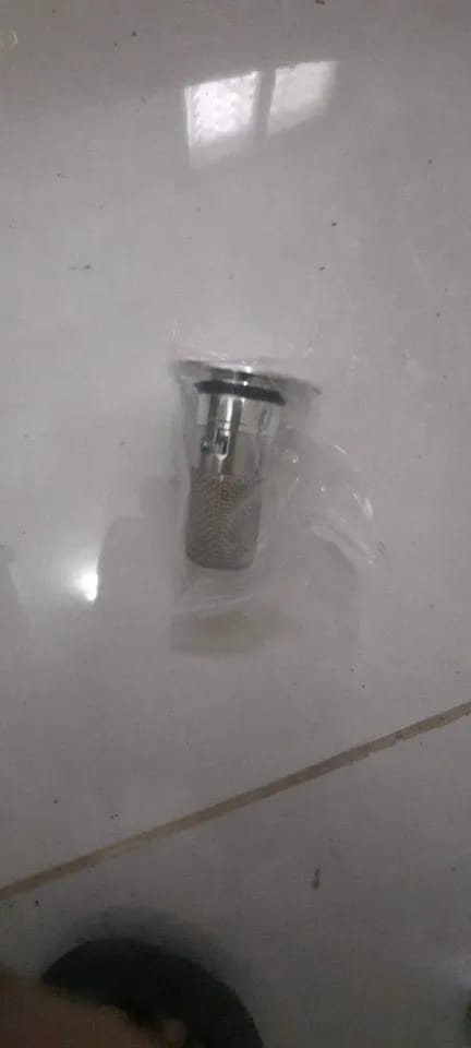 Customer photo review of Calviro SafeCatch™ Wastafelstop