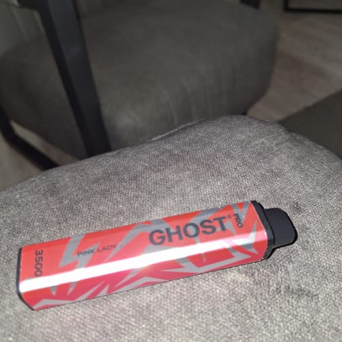Customer photo review of Ghost® Pro 3500 - Puff Jetable / Vape Disposable 2% Nicotine