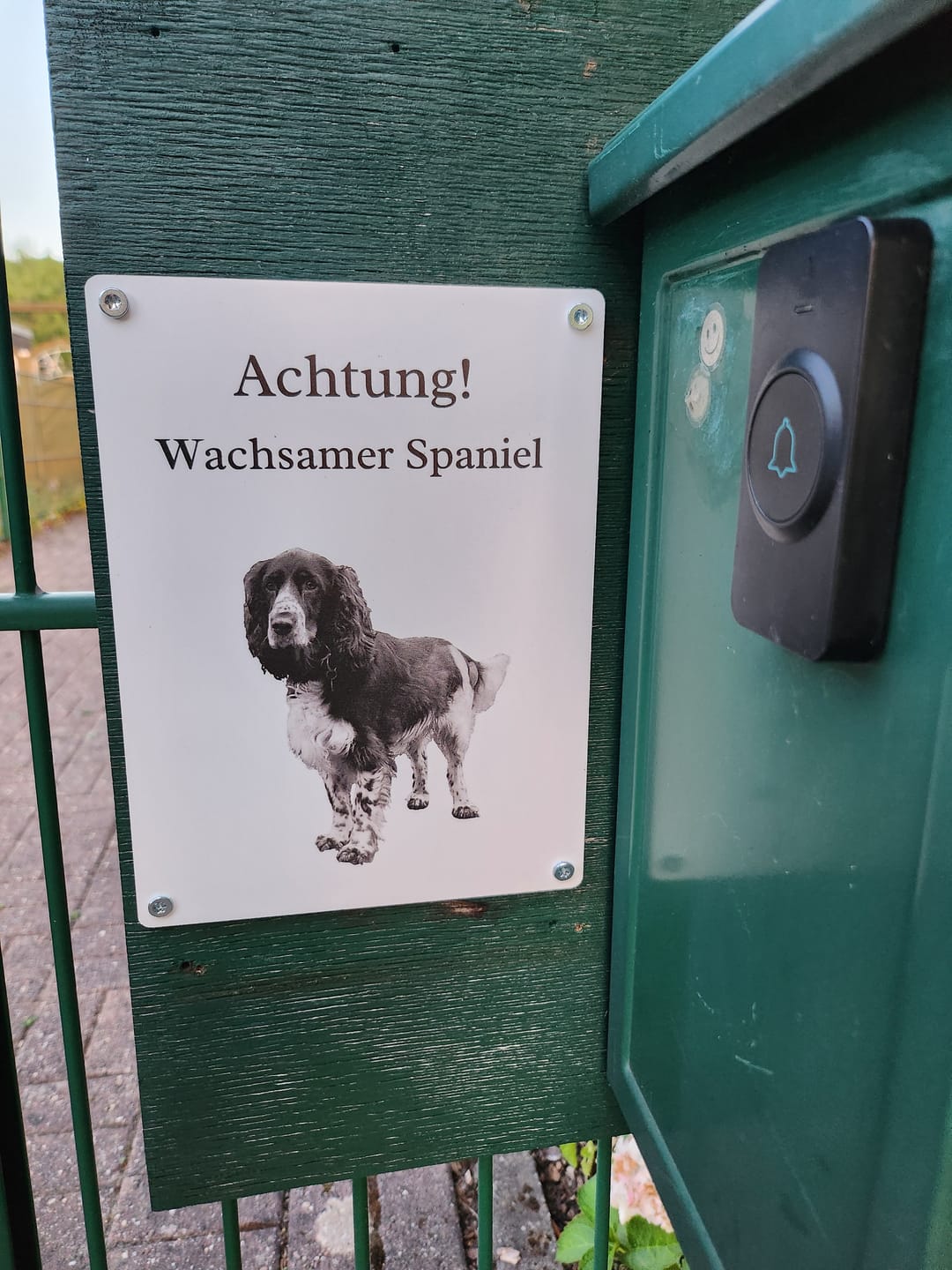 Customer photo review of Haustierportrait mit eigenem Foto und Wunschtext - Personalisiertes Türschild