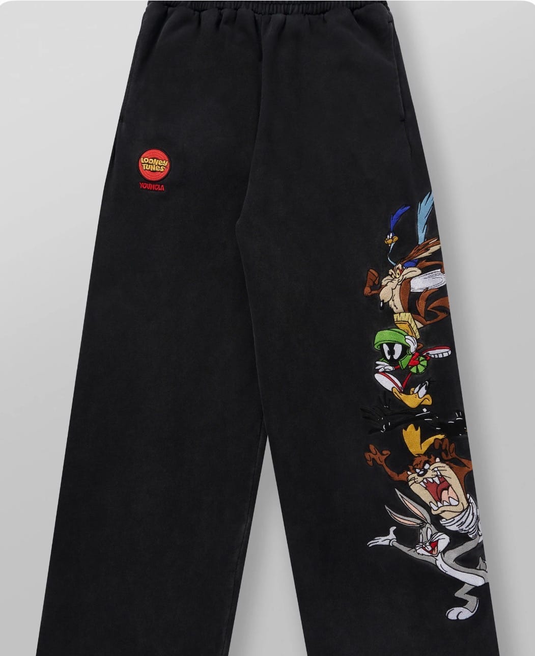 Customer photo review of 2183 - Looney Tunes Squad Sweats