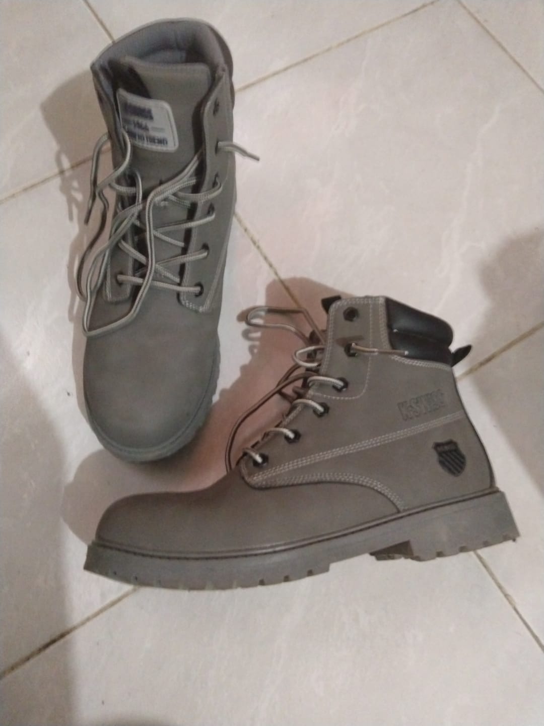 Customer photo review of Bota Lincoln Men