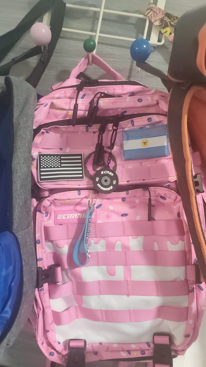Customer photo review of Mochila Táctica V1 All In 45L Pink Glazed