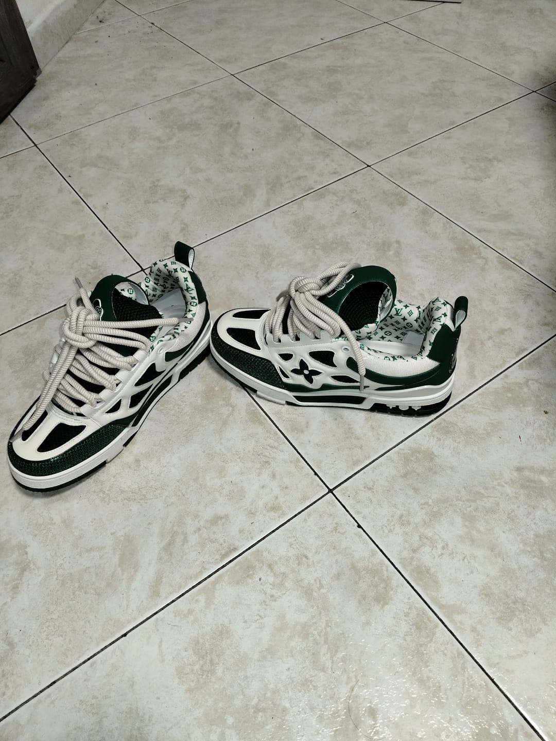 Customer photo review of Sneakers LV Skate Verde