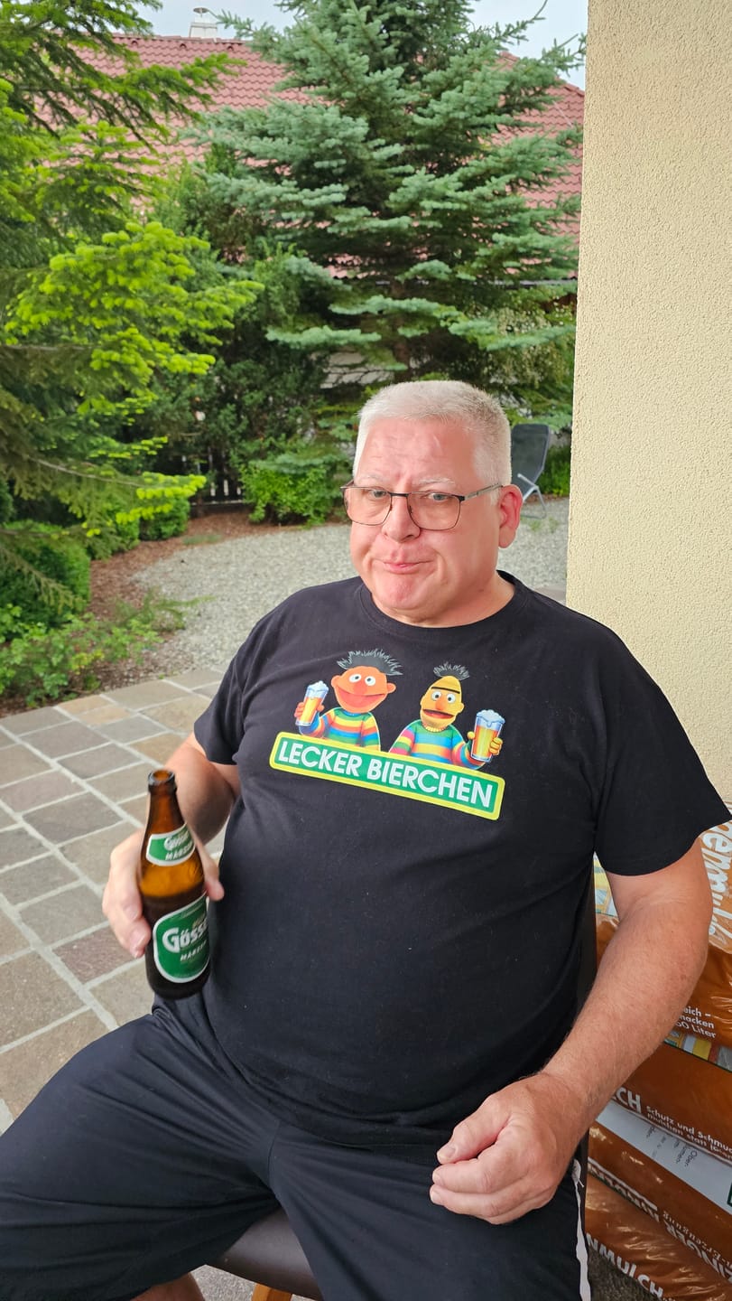 Customer photo review of Lecker Bierchen | FUN Shirt Unisex