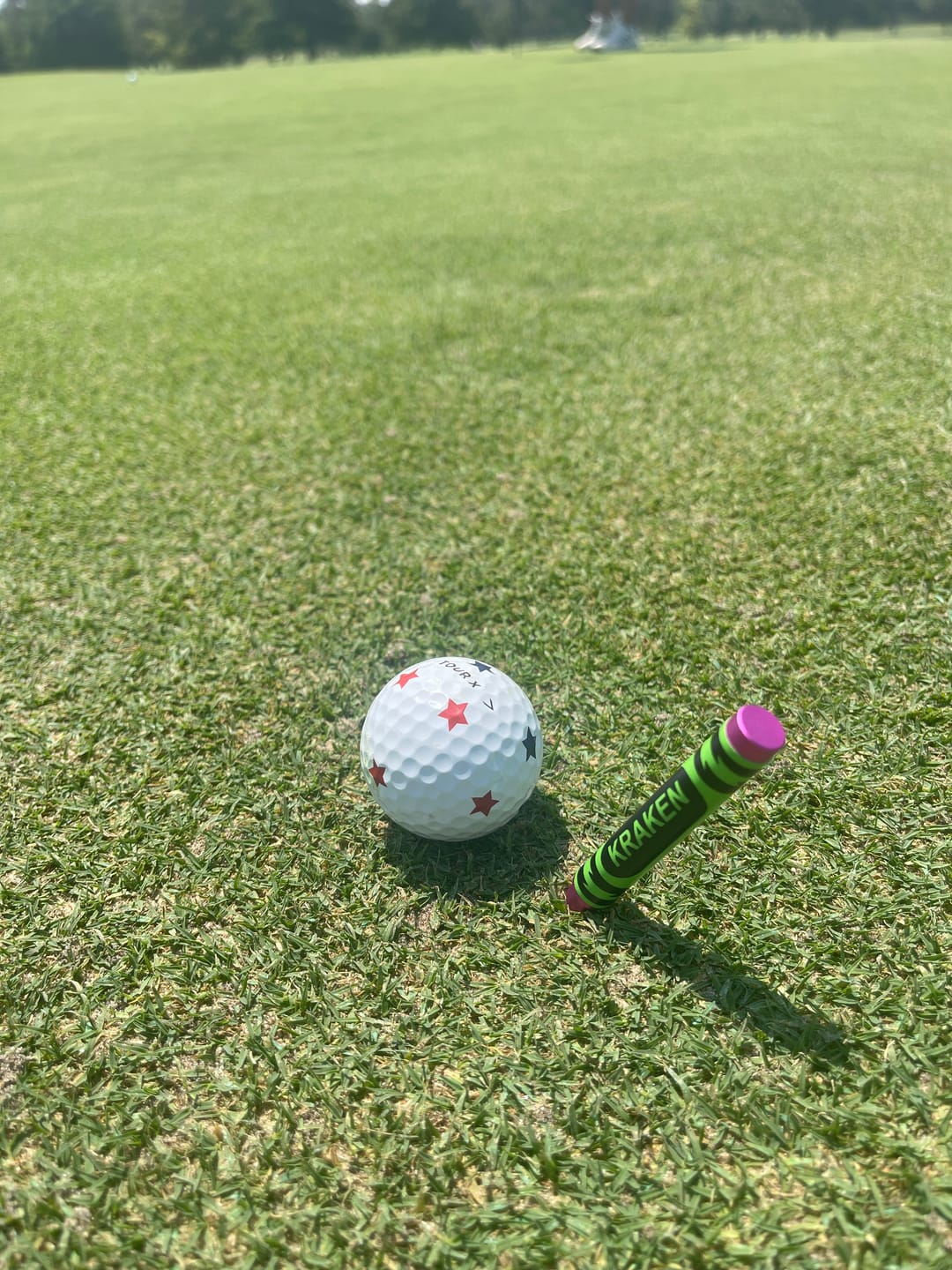 Customer photo review of 🍉 Slice Free Crayon Golf Divot Tool (Melon)