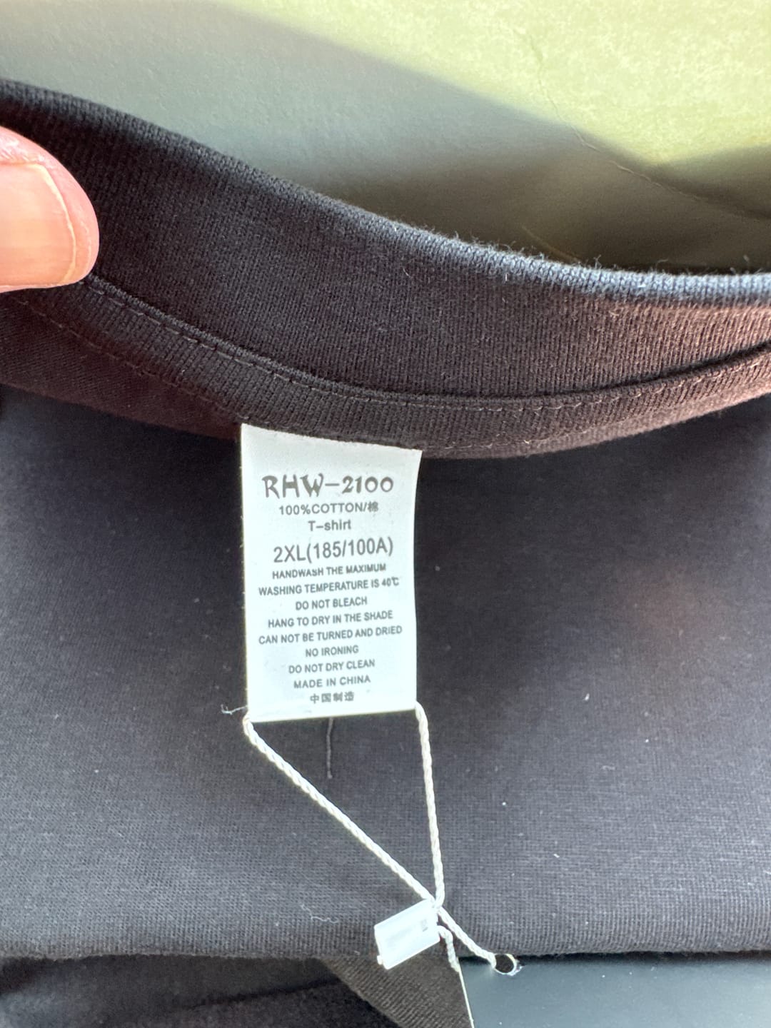 Customer photo review of BUDS V-FIT™ — חולצת גברים (Offer C)