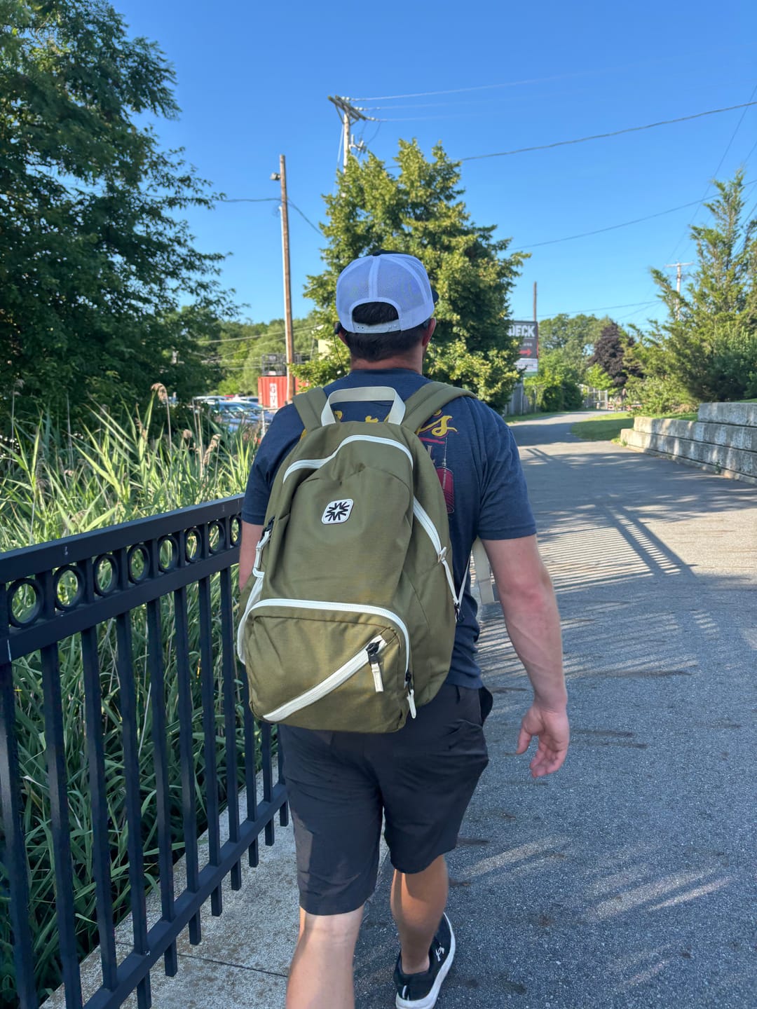 Customer photo review of Tommy Pack Olive