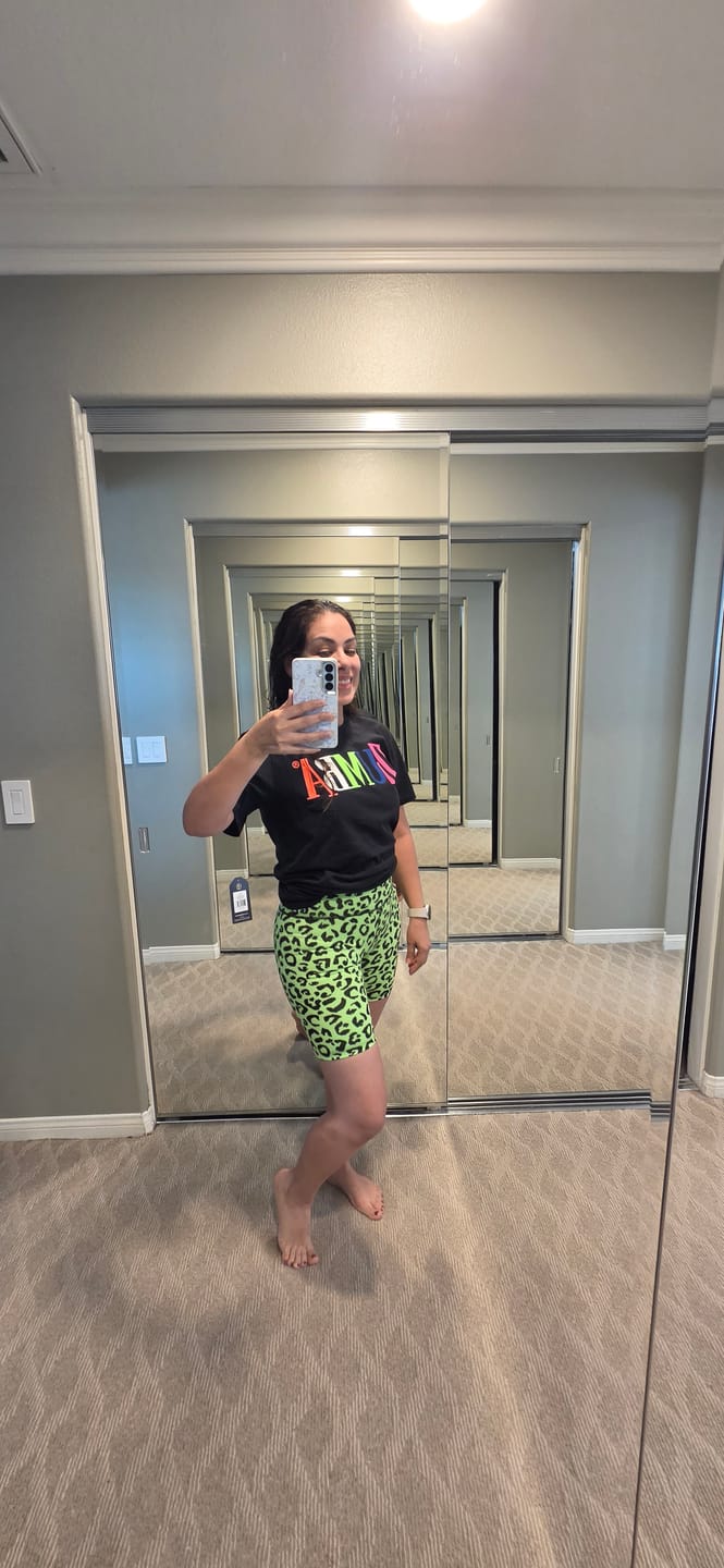 Customer photo review of Dale-Z Unisex Crew Neck Tee - Black