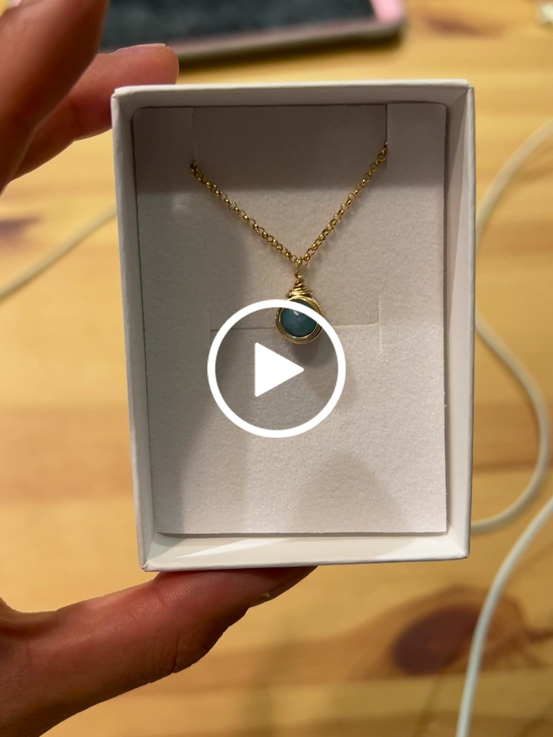 Customer video review of שרשרת סימפלי כדור ג’ייד
