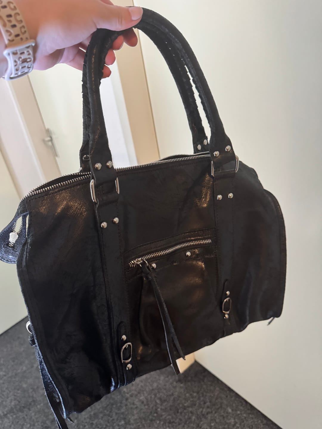 Customer photo review of It girl bag black silver